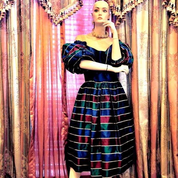 40 Vintage Dresses